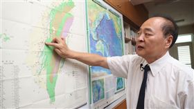 前中央氣象局地震測報中心主任郭鎧紋形容，地震測報中心就是為台灣地震寫日記，九二一這場百年大震餘震多又複雜，花費5年時間才完成完整紀錄，卻也讓他找到台灣地底能量釋放的邏輯。中央社記者吳家昇攝 108年9月16日