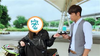 《炮仔聲》又有新角！女神騎重機登場