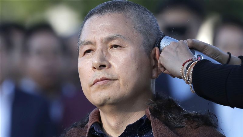 法務部長爭議多！韓反對黨主席剃光頭