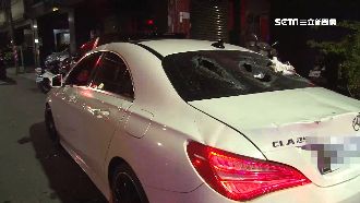 惡煞尋仇追車狠砸！警方拔槍逮17人