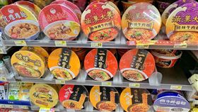 滿漢大餐，泡麵，記者劉沛妘攝