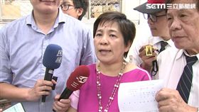 柯文哲到中選會，黃文玲