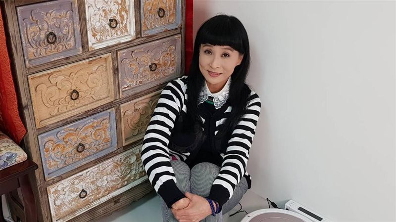 馬妞氣喘突發作　熱衰竭昏倒送醫救治