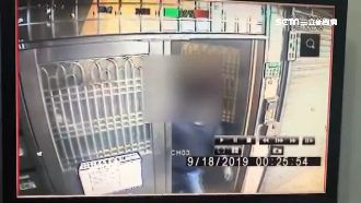 載女回家遭醋男打！他撂人闖民宅開槍