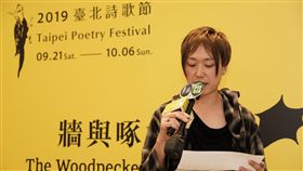 台北駐市詩人小佐野彈台北市文化局主辦台北詩歌節將於21日登場，以「牆與啄木鳥」為題，邀請各國詩人帶來不同世代、土地、政治、性別的詩能量。圖為駐市詩人小佐野彈。（台北市文化局提供）中央社記者陳怡璇傳真  108年9月18日