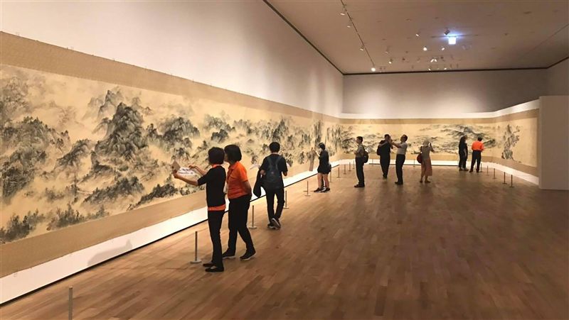 寶島長春圖卷延展至國慶假期