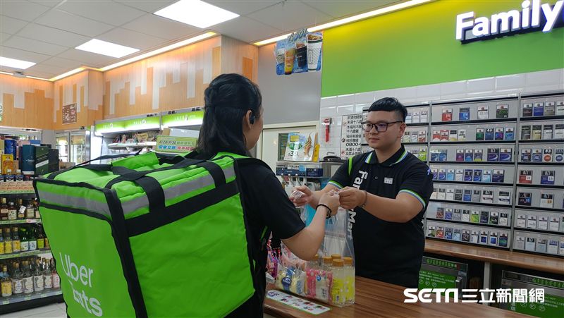 這也送？UberEats竟幫買套套