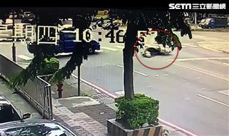 無照才被開單…帥警又被他闖紅燈撞慘