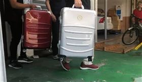 連千毅　賓士行李箱