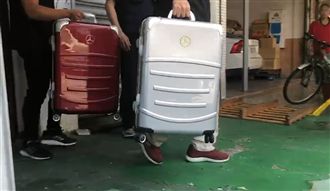 假貨賓士行李箱爭議　賓士：非授權！