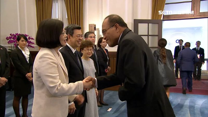 中國奪2友邦　美國務院：研擬各選項