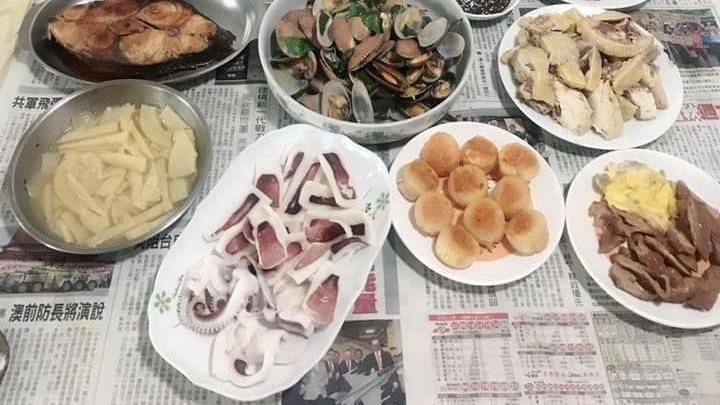 吃飯墊報紙方便！小心有毒物質吃下肚