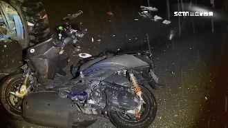 疑下雨視線差！騎士撞高空作業車慘死