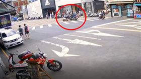 台中,逢甲,福星路,車禍,排隊（圖／民眾提供）