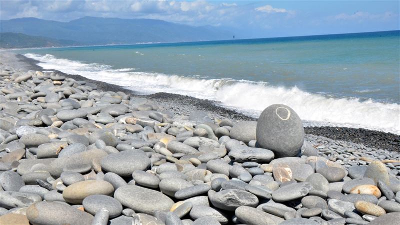 台東南田海邊再拾獲海洛因　警追查