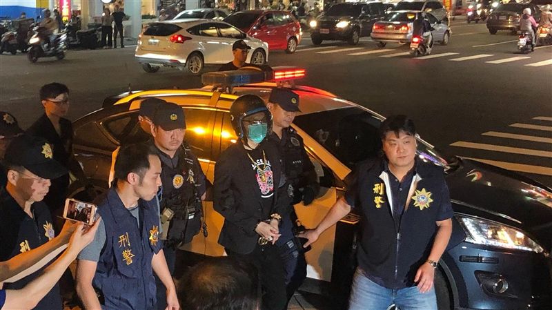 連千毅粉絲深夜關心「錢準備好了」