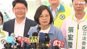 蔡英文文出席「社後捷運座談會」+會後受訪