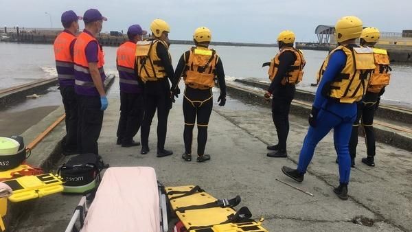 桃園外海漁船翻覆！船長命危、2失蹤