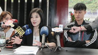 火鍋美魔女氣死！全妝上陣曝光真年紀