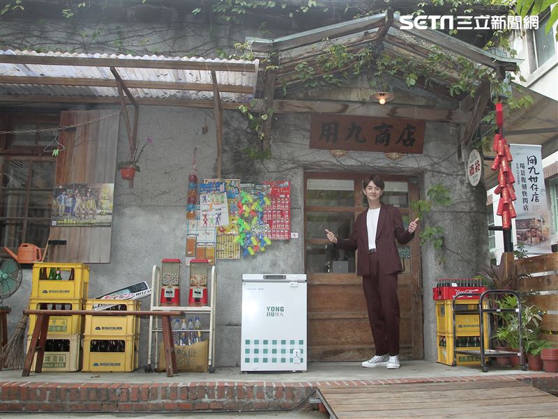 張軒睿戲裡被打巴掌後，笑說有點「頭暈暈」。（記者邱榮吉/攝影）