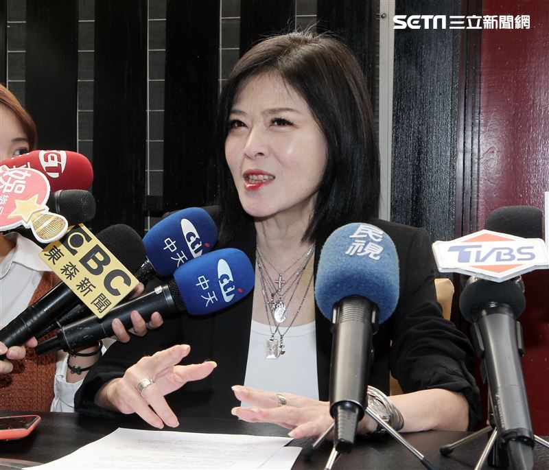 火鍋美魔女孫筱渥氣死被叫「60歲嬤」，大方公佈自己真實的年紀。（記者邱榮吉/攝影）