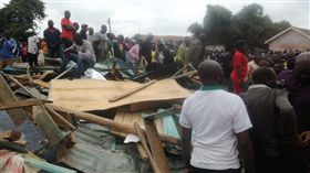 肯亞首都奈洛比一所學校「Precious Talent Top School」教室坍塌（圖／翻攝自推特）