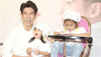 咘咘波妞同台萌翻　修杰楷炒飯被打槍