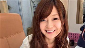 闊別淫光幕2年　暗黑梁靜茹靠這撈錢