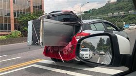 冰箱,車廂,搬運費,電器,損壞  圖／翻攝爆料公社二社