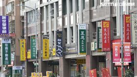 房仲店面情境。（記者陳韋帆／攝影）