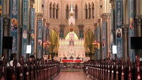 中梵主教任命協議22日屆滿一週年，中國地下主教魏景儀認為，中國地下教會已沒有繼續存在的意義。圖為上海徐家匯天主堂。（圖／中央社／中新社提供）