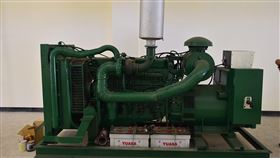 澎湖離島將全面裝設電表（1）針對花嶼等離島柴油發電機油料不正常流失，澎湖縣長賴峰偉23日表示，全案已由政風處移送檢調，且未來各離島將全面裝設電表，比照台電電費標準收費，杜絕浪費。圖為柴油發電機。（澎湖縣政府提供）中央社　108年9月23日