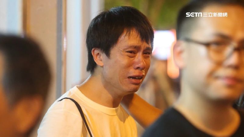 突遭遇襲！港泛民議員鄺俊宇被打送醫