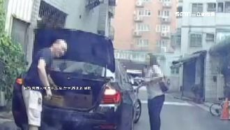 單行道紅線臨停　車主遭叭竟嗆叫警察