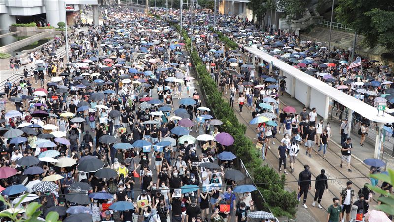 港選民增44萬　有利泛民區議會選情