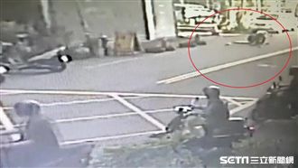 驚悚畫面曝！男持刀怒砍鄰居落跑遭逮