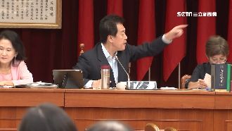 費鴻泰拍桌罵高鐵董座：小官那麼囂張