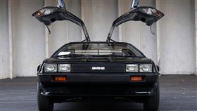 ▲即將拍賣的黑色DMC-12。（圖／翻攝網站）