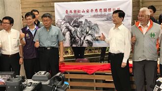 簡舒培轟不如韓！柯請英示範黨政分離