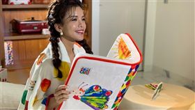 日藥本舖,屈臣氏集點商品。