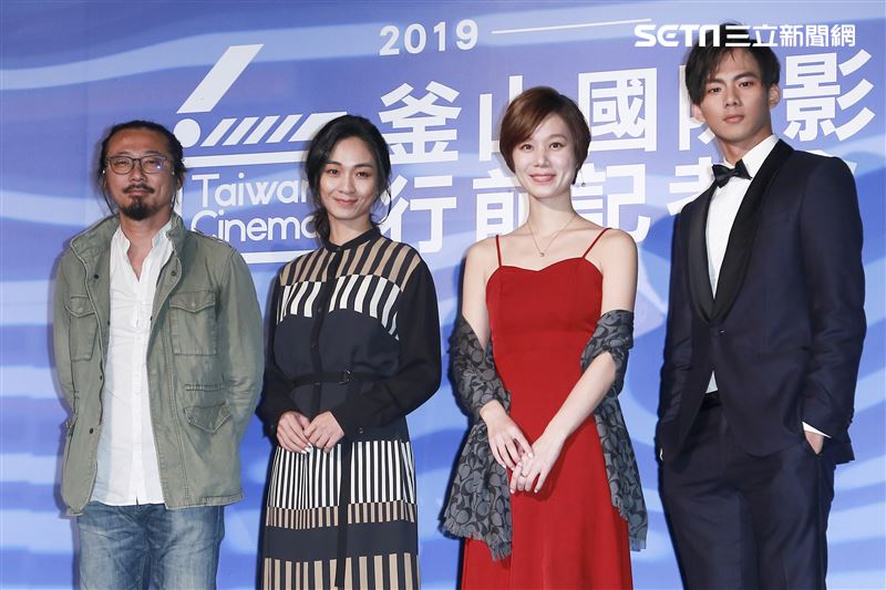 韓國釜山影展行前記者會《菠蘿蜜》共同導演暨表演指導陳雪甄、監製林仕肯、演員吳念軒、許乃涵。（圖／記者林士傑攝影）