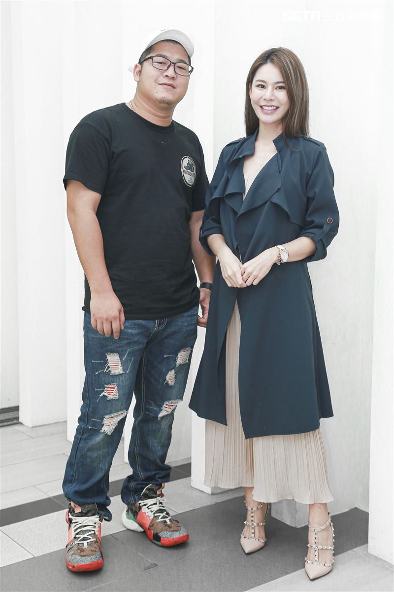 網路紅人草爺、貝姬beggie於台劇炮仔聲特別演出。（圖／記者林士傑攝影）