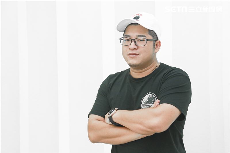 網路紅人草爺於台劇炮仔聲特別演出。（圖／記者林士傑攝影）