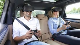 ▲保時捷開發VR技術降低暈車機率（圖／翻攝網路）