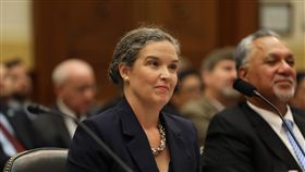 繼參院外委會通過台北法案 美亞太副助卿將訪台美國國務院亞太副助卿孫曉雅26日出席眾議院外交委員會聽證會時，宣布將在兩週內以資深APEC官員身份訪問台灣。中央社記者徐薇婷華盛頓攝 108年9月27日