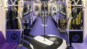 桃園宣傳全國運動會  彩繪列車登場為宣傳全國運動會，桃園市政府在機捷及北捷各打造一班以選手及賽事為主題的彩繪列車，透過設計文案，讓民眾藉由文字閱讀感受全運會。（桃園市政府新聞處提供）中央社記者吳睿騏桃園傳真  108年9月27日