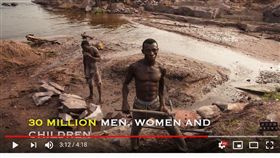  非洲男靠「地球最危險工作」練大肌肌