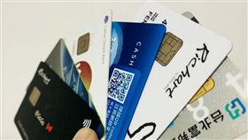 信用卡,刷卡。（圖／記者馮珮汶攝）