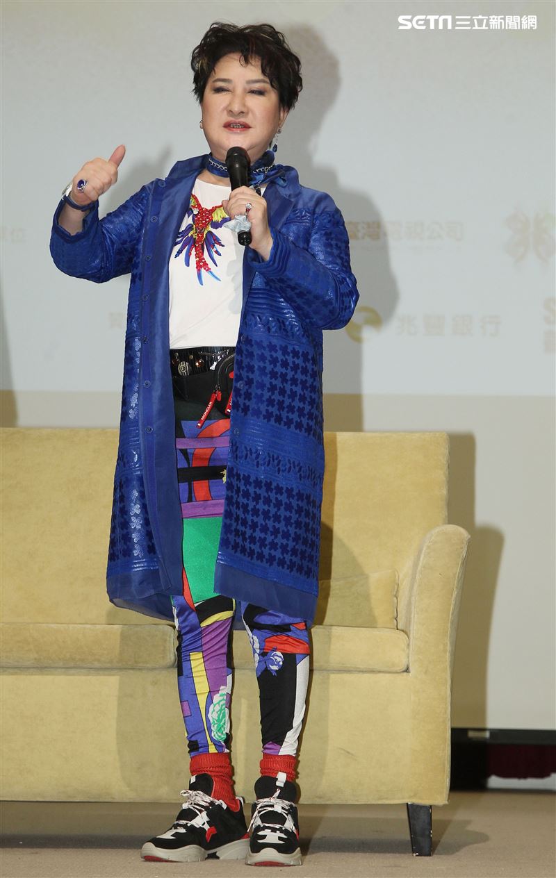 楊麗花新書發表會，女弟子陳亞蘭站台。（記者邱榮吉/攝影）