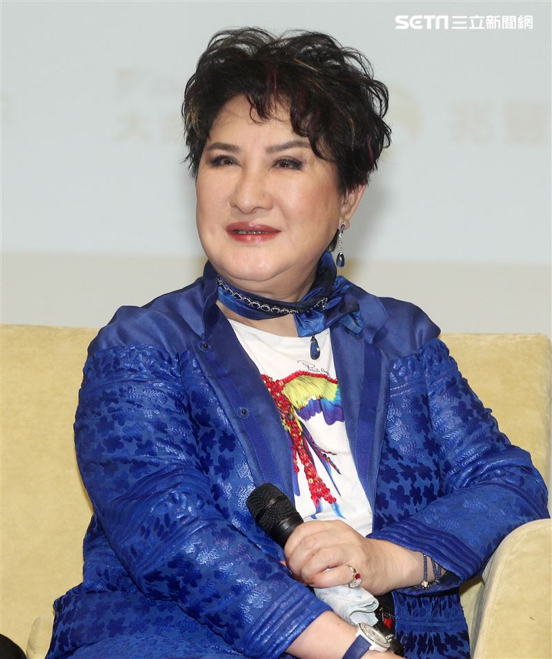 楊麗花新書發表會，女弟子陳亞蘭站台。（記者邱榮吉/攝影）